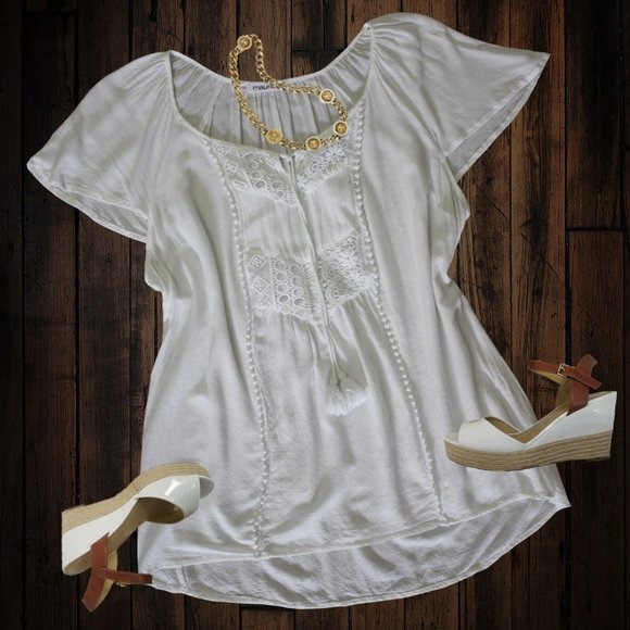 Maurices Tops - Maurices White Tassel Tie Top Size Large